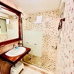 La Leyenda De 아파트 *